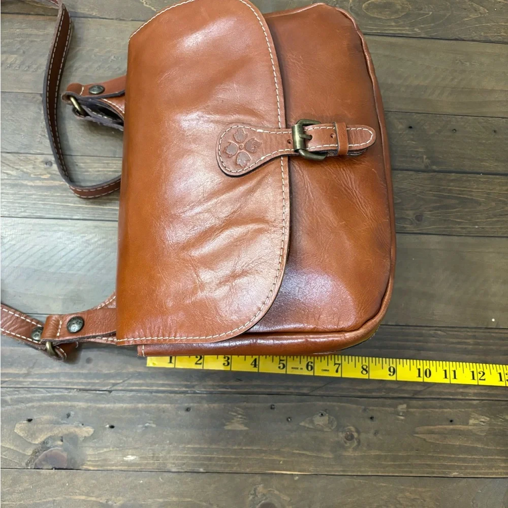 Patricia Nash London Saddle Bag